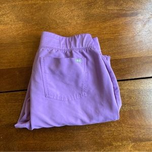 Figs Zamora Jogger Scrub Pant - Lilac - Medium (retail $48)